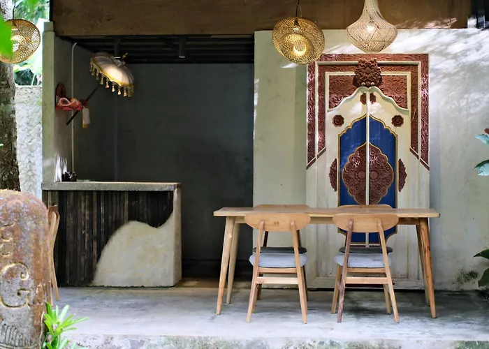 Lodge Govinda House