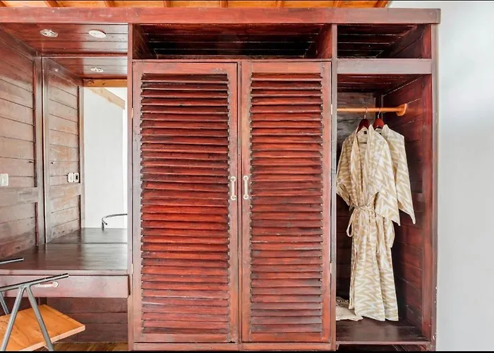 Lodge Govinda House